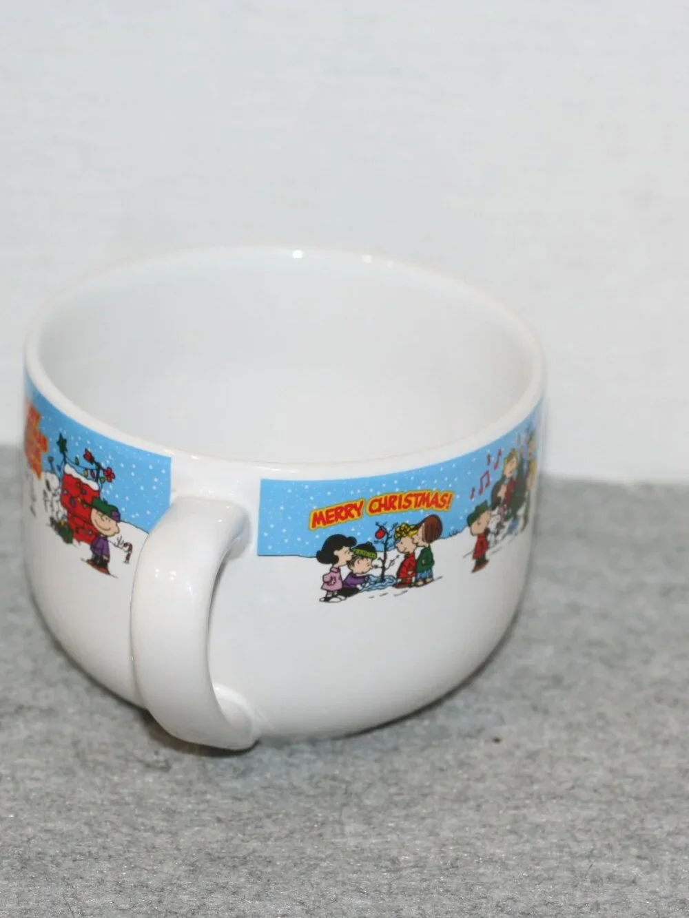 Peanuts Merry Christmas Charlie Brown Ceramic Coffee Mug 20 oz